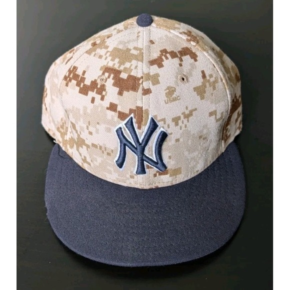 New Era NY Yankees 59FIFTY On-Field Cap Digi Cam 7 3/8USMC